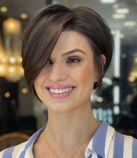 Asymmetric Neck Length Bixie One Sided Haircut, Mid Bob Haircut, Neck Length Hair Cuts, Neck Length Hair, Haircut For Square Face, Square Face Hairstyles, Medium Layered Haircuts, Layered Haircuts For Medium Hair, Medium Bob Hairstyles