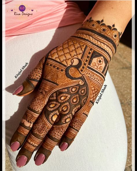 For mehndi order booking and classes contact 09833887817… Pikok Mehndi Designs, Teej Mehndi Designs Back Hand, Backhand Mehandi Designs, Back Hand Peacock Mehndi Designs, Bhari Hui Mehandi Design, Teej Mehndi Designs Latest, Peacock Mehndi Designs Back Hand, Designer Mehandi Designs, Back Mehndi Designs Hands