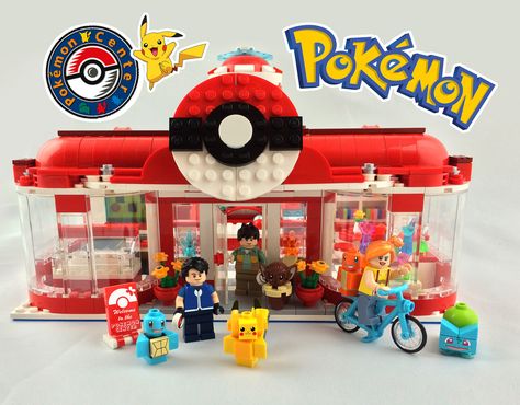 photo Lego Pokemon, Lego Film, Lego Boards, Lego Diy, Pokemon Center, Lego Worlds, Cool Lego Creations, Lego Design, Lego Projects