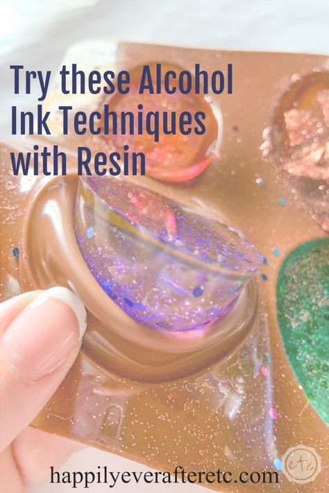 Try these Alcohol Ink Techniques with Resin Resin Moulds Ideas, Using Alcohol Inks In Resin, Epoxy Resin Techniques, Resin With Alcohol Ink, How To Color Resin, Resin Color Combinations, Resin Coloring Techniques, Amazing Resin Ideas, Epoxy Technique