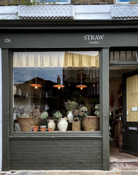 5 Places To Visit In London If You Love Interior Design — MELANIE LISSACK INTERIORS Places To Visit In London, Columbia Road Flower Market, Flower Shop Design, Retail Store Interior Design, Columbia Road, Love Dark, Crochet Baskets, Style Français, Farm Shop