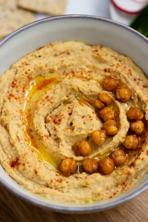 Roasted Garlic Hummus Without Tahini - Cashew Butter Roasted Garlic Hummus Recipe, Hummus Without Tahini, Garlic Hummus Recipe, Roasted Garlic Hummus, Garlic Hummus, No Cook Appetizers, Make Hummus, Cashew Butter, Hummus Recipe