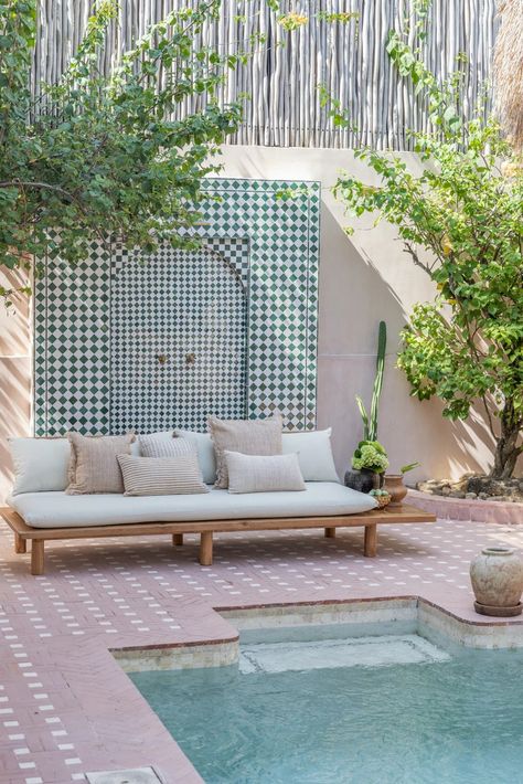 Outdoor – balè Modern Mediterranean Backyard, Cozy Daybed, Mediterranean Backyard, Living Room Sunroom, Building A Pool, Sunbrella Cushions, Teak Outdoor, Pool Designs, Dream Home Design