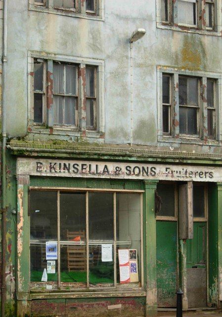 Broken Windows, Derelict Places, Derelict Buildings, Peeling Paint, Abandoned Mansions, Shop Fronts, Shop Front, Haunted Places, Old Building