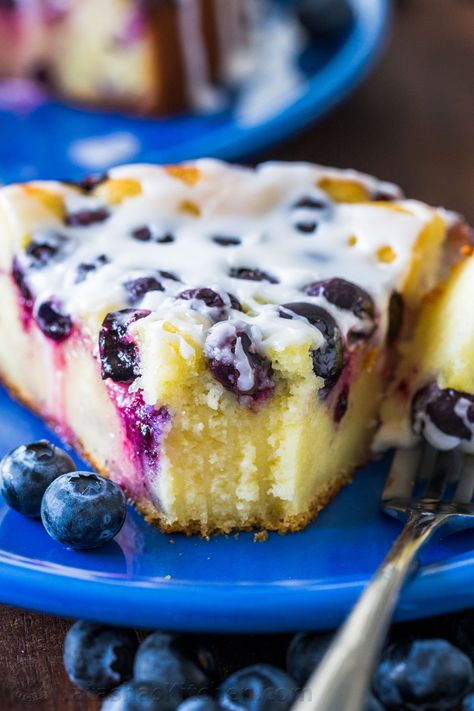 Ricotta Desserts, Blueberry Ricotta Cake, Ricotta Dessert, Blueberry Ricotta, Ricotta Cake Recipes, Recipes Using Cake Mix, Strawberry Cake Easy, Blueberry Breakfast Cake, Apple Coffee Cakes