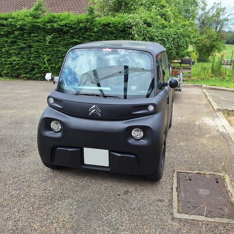 📸 𝐑𝐞́𝐚𝐥𝐢𝐬𝐚𝐭𝐢𝐨𝐧 𝐜𝐥𝐢𝐞𝐧𝐭 👀 : Un grand bravo à Gérard V. pour sa Citroën Ami relookée avec la teinte 9005 - NOIR FONCÉ en Mat 🎨🖤. Une transformation qui en jette ! 👌🔥 Envie de montrer vos propres réalisations ? Partagez-les depuis votre compte client et obtenez un code promo de 10% ! 🎁📸 Produit utilisé : Peinture Noir Mat Direct Polyuréthane ECAR Disponible ici 👉 https://www.peinturevoiture.fr/3709-peinture-noir-mate-direct.html #CitroënAmi #RestaurationVoiture #PeintureVoiture #VoitureDeColle... Citroen C1, My Car, Cars