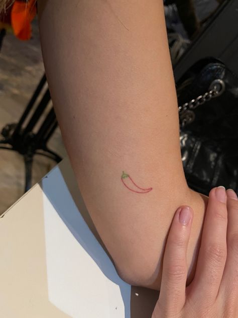 Dainty Food Tattoos, Red Chilli Tattoo Fine Line, Chili Pepper Tattoo Outline, Red Chili Tattoo Minimal, Tiny Chili Pepper Tattoo, Chilly Tattoo Outline, Fine Line Food Tattoo, Red Chili Tattoo, Small Green Tattoo