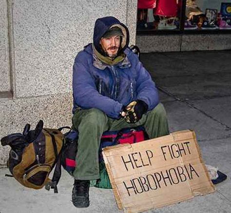 32 People Who Definitely Deserve Your Spare Change Funny Homeless Signs, Homeless Signs, Spare Change, Homeless People, Dump A Day, Helping The Homeless, Signed Photo, Funny Signs, A Sign