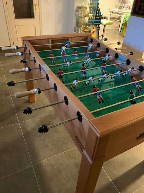 Foozeball Table Room, Foosball Table Aesthetic, Foose Ball Table, Sport Bar Design, Game Cafe, Computer Gaming Room, Foosball Table, Common Room, Foosball