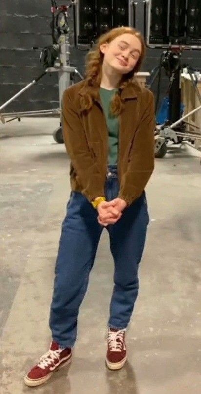 Sadie Sink Casual Outfits, Max Mayfield Clothes Aesthetic, Max Mayfield Inspired Outfit, Max Mayfield Style, Max Stranger Things Costume, Max Mayfield Outfit Inspiration, Max Mayfield Costume, Max Stranger Things Outfit, Sadie Sink Outfits