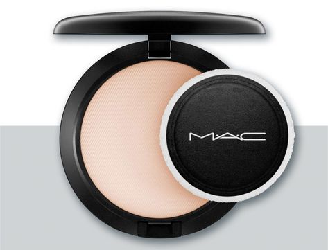 mac blot powder Mac Mehr, American Makeup, Mac Makeup, Blush Brush, Powder Makeup, Pressed Powder, Makeup Designs, Makeup Reviews, Face Powder