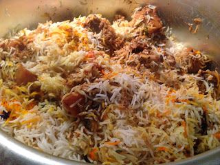 Achi Gori Bivi: Chicken Biryani (Flavorful Rice & Chicken dish) How To, Pakistani, Indian food, recipe, main dish, chicken, rice, raita, instructions Flavorful Rice, Biryani Rice, Chicken Biryani Recipe, Rice Chicken, Mutton Recipes, Fried Fish Recipes, Chicken Biryani, Chicken Dish, Desi Food