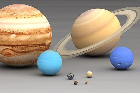 Which Planet Are You? I got Jupiter. "You’re a bigger deal than most of the other planets combined, but you don’t let that go to your head. You don’t mind a bit of stormy weather and always manage to keep your cool." Solar System To Scale, Solar System Size, Tata Surya, Solar System Model, Library Signs, Mass Spectrometry, Small Planet, Gas Giant, Solar System Planets