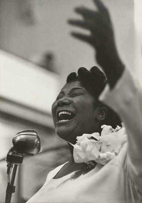 Mahalia Jackson Singing, by Roy DeCarava, 1957 Roy Decarava, Mahalia Jackson, Gospel Singer, Film Studies, List Of Artists, Jazz Musicians, Gospel Music, Film Stills, Motion Picture