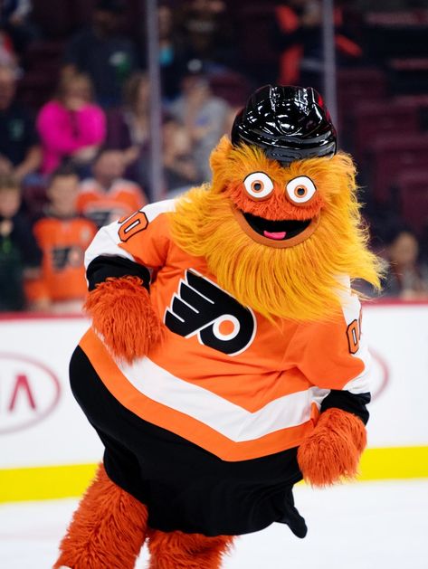 How the Left Won the War for Gritty, the New Mascot of the Philadelphia Flyers Philadelphia Flyers Hockey, Flyers Hockey, Ice Hockey Teams, Detroit Red Wings Hockey, Pittsburgh Penguins Hockey, Twitter Funny, Hockey Girls, Team Mascots, Philadelphia Flyers