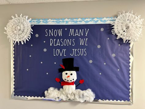 Preschool, Children’s church, Snow, Jesus Preschool Sunday School Lessons, Religious Bulletin Boards, Winter Sunday, Winter Windows, Toddler Sunday School, Preschool Sunday School, Sunday School Decorations, Snow Crafts, Bible Crafts Sunday School