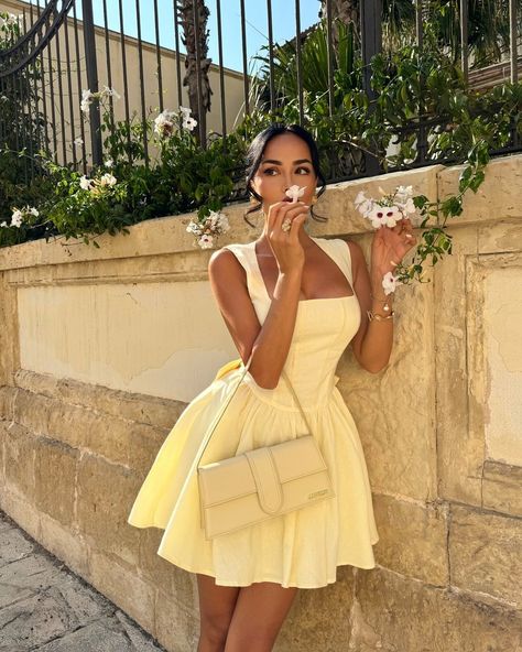 DILETTA FEDERICA AMENTA (@dilettamenta) • Instagram photos and videos Mrs Bella, Mini Dress With Bow, Pleated Mini Dress, Loose Fitting Dresses, Backless Mini Dress, Mini Dresses For Women, Feminine Outfit, Corset Style, Evening Attire