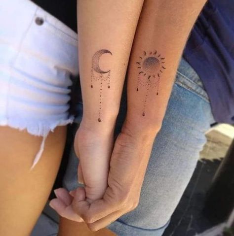 Couple Tattoos Love, Romantic Tattoo, Couple Matching Tattoo, Couples Tattoo Designs, Moon Tattoo Designs, Bff Tattoos, Tattoos Geometric, Matching Couple Tattoos, Friendship Tattoos