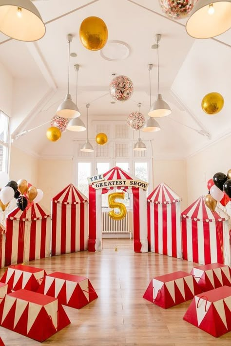 Circus Background, Circus Birthday Party Theme, Big Decorations, Carnival Birthday Party Theme, Circus Carnival Party, Circus Decorations, Circus Theme Party, Carnival Themed Party, Circus Birthday Party