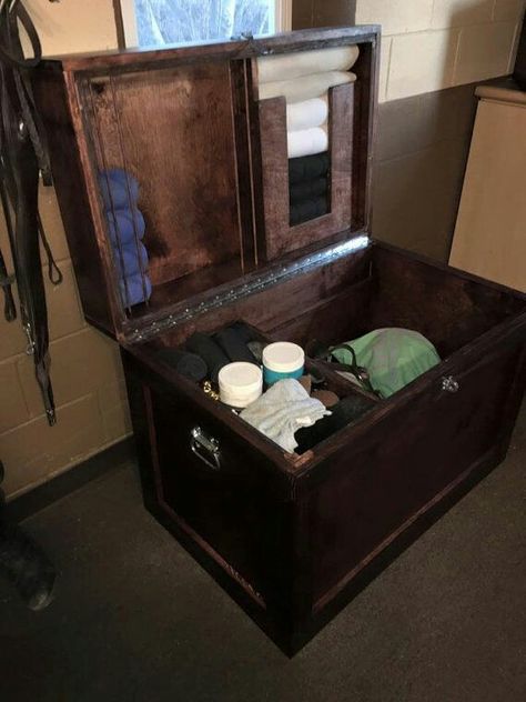 Horse Tack Boxes, Diy Storage Trunk, Tack Locker, Tack Trunk, Tack Box, Tack Rooms, Horse Show Clothes, Round Pen, Horse Inspiration