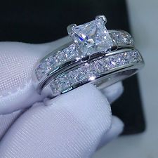 Wedding Ring Sets Princess Cut, Square Diamond Wedding Rings, Princess Cut Diamond Rings, Solitaire Wedding Ring Set, Stunning Rings, Square Diamond Rings, Wedding Rings Princess Cut, Cool Wedding Rings, Diamond Wedding Rings Sets