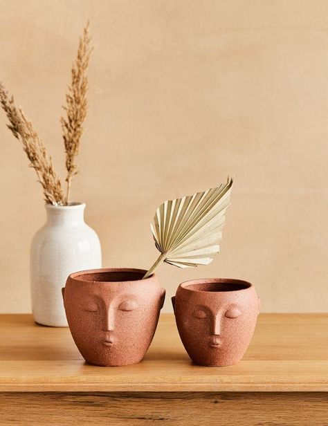 Face Plant Pot, Air Dry Clay Projects, Face Planters, Tanah Liat, Planter Design, Ceramics Ideas Pottery, Faux Plants, Clay Ceramics, Terracotta Pots