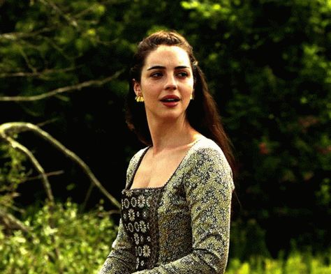 Adelaide Kane Gif Reign, Mary Reign Gif, Reign Mary Stuart, Reign Gif, Queen Mary Reign, Adelaide Kane Gif, Narnia Cast, Reign Mary, Crying Gif