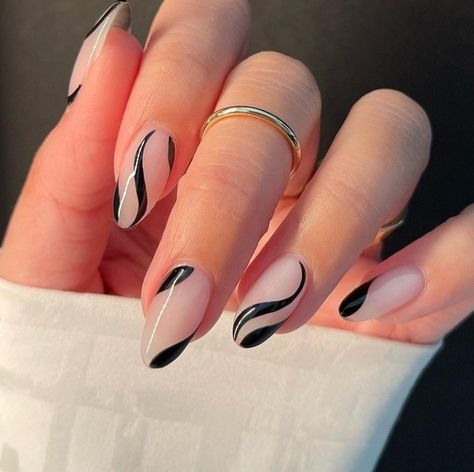 Line Nail Designs, Nail Tape, Lines On Nails, Casual Nails, Her Nails, White Nail, Chic Nails, Artificial Nails, Nail Accessories