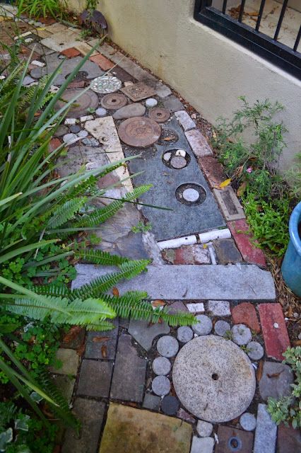 Organic Mechanic, Outdoor Walkway, Pathway Landscaping, Garden Pathways, Paradise Garden, Garden Stepping Stones, Garden Steps, Garden Walkway, Garden Pathway