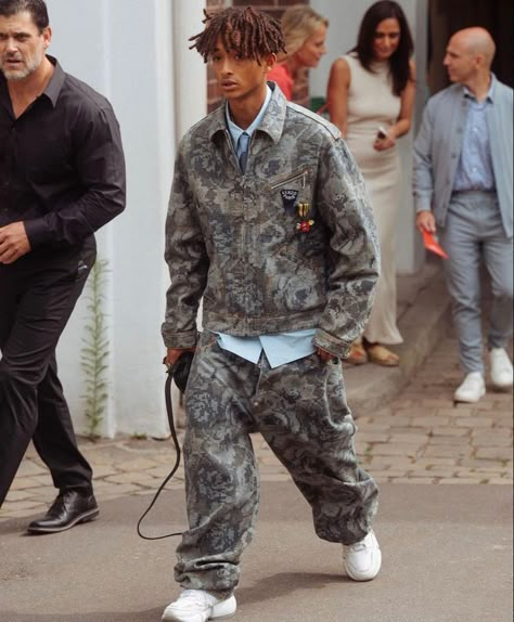 Lounge Wear Ideas, Jaden Smith Fashion, Vintage Street Fashion, Trendy Boy Outfits, Winter Streetwear, Black Men Street Fashion, Jaden Smith, Tshirt Design Inspiration, Men Street Fashion