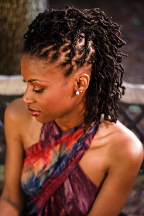 dreadlocks hairstyles for black women | black women dreadlocks pulled back style Microlocs Hairstyles, Black Women Dreadlocks, Short Dreadlocks Hairstyles, Medium Natural Hair Styles, Dreadlocks Styles, Locs Styles, Loc Inspiration, Short Locs, Beautiful Dreadlocks