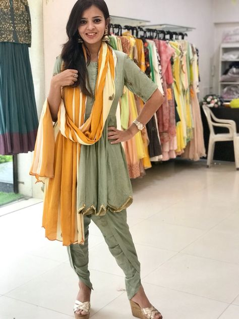 Dhoti with a short kalidaar n a striped dupatta Dhoti Pants, Colour Combination, Color Combinations, Peplum Top, Kimono Top, Women's Top, Pants, Quick Saves, Trousers