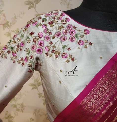 White Blouse With Embroidery, White Blouse Embroidery Designs, Off White Blouse Designs Work, White Embroidery Blouse, Floral Work Blouse, Stain Stitch, Floral Blouse Designs, Blouse Designs Aari Work, Blouse Maggam Work