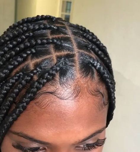 xbrattt 🥀🥵 Box Braid Edges, Knotless Box Braids Edges, Edges With Box Braids, Box Braids Edges, Box Braids With Edges, Edges On Braids, Twisted Hair, Long Box Braids, Box Braids Hairstyles For Black Women