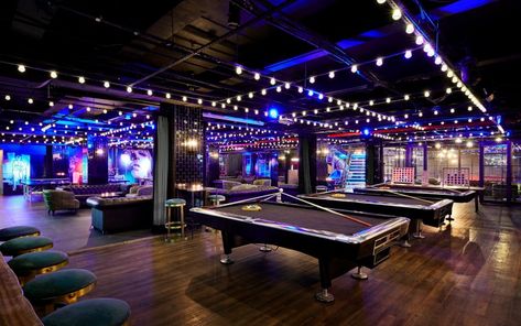 Slate Pool Hall Ideas, Sport Bar Design, Billiards Bar, Sports Pub, Game Cafe, Beer Wall, Sport Bar, Pool Hall, Arcade Room