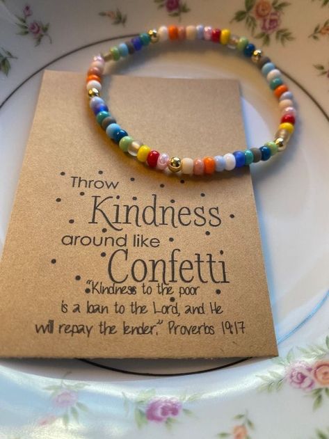 Proverbs 19:17 MSG [17] Mercy to the needy is a loan to God, and God pays back those loans in full. Kindness Week, Diy Bracelet Designs, Beaded Jewellery, Homemade Crafts, New Market, Jewelry Projects, Clay Beads, Loans, Bracelet Patterns