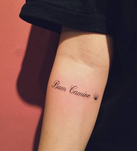 Buen camino tattoo on the right inner forearm. Tattoo artist: Nando Camino Tattoos, Camino Tattoo, Underarm Tattoo, Shell Tattoos, Inner Forearm Tattoo, Travel Tattoos, Small Forearm Tattoos, Small Tattoos With Meaning, Inner Forearm