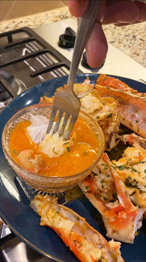 Crab Legs Sauce Recipes, King Crab Recipes, Seafood Butter Sauce Recipe, King Crab Recipe, Seafood Butter, Baked Catfish Recipes, Crab And Shrimp Recipe, Crab Sauce, Baked Catfish