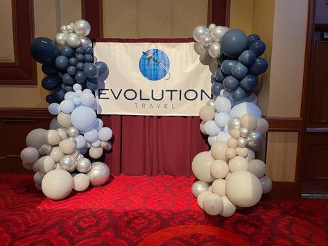 Corporate Event Backdrop, Business Balloons, Organic Balloon Arch, Balloon Arch Decorations, Balloon Tree, Arch Decor, Entrance Ideas, Arch Decoration, Teachers Diy