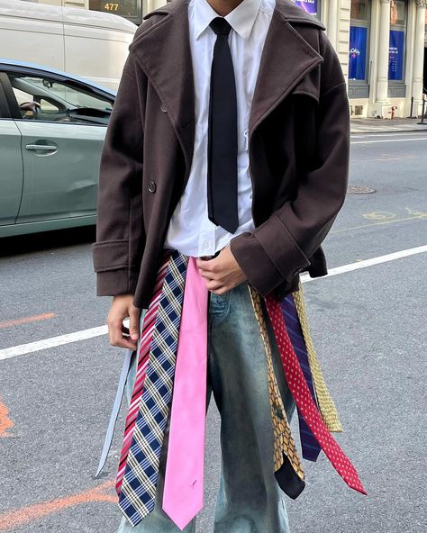 tie the loose ends 👔 #streetstyle #outfitinspo #ties #nycfashion #streetwear Tie Aesthetic Men, Tie Aesthetic, Aesthetic Men, Men Aesthetic, Black Men Street Fashion, Men's Formal Style, Men Street Fashion, Men's Casual Style, Loose Ends