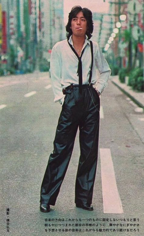 Mens Fashion 1980s, 90s Japanese Street Fashion, Japanese Fashion Men, 90s Japan Fashion, 90s Japanese Fashion, 80s Japanese Fashion, Casual Poses, 80s Fashion Men, Japanese Mens Fashion