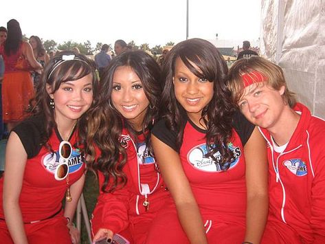 Old Disney Shows, Disney Channel Games, Jason Earles, Old Disney Channel, Childhood Memories 2000, Brenda Song, Old Disney, Disney Shows, Disney Kids