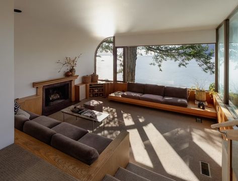 In West Vancouver, Architect Barry Downs’s Cliffside Home Seeks $4.6M - Dwell Vancouver Architecture, Vancouver House, Modernist Home, Architecture Landmark, West Vancouver, Parking Design, Forest House, Historic Home, Building Design