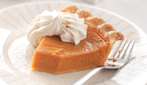 5 Pumpkin-inspired Recipes for Fall | News | Eggland's Best Eggnog Pumpkin Pie Recipe, Harvest Pie Recipe, Pond Cake, Eggnog Pie, Pumpkin Tart, Spiced Eggnog, Marshmallow Pumpkin, Pumpkin Gingerbread, Whipped Yogurt