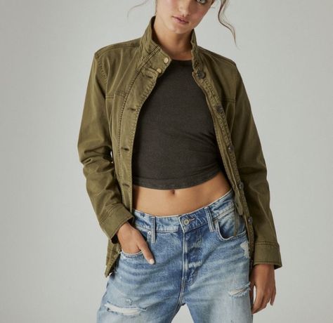 Trending Clothing Styles, Utility Outfit, Womens Utility Jacket, Green Utility Jacket, Canvas Jacket, Cute Jackets, Summer Jacket, Clothing Styles, Utility Jacket