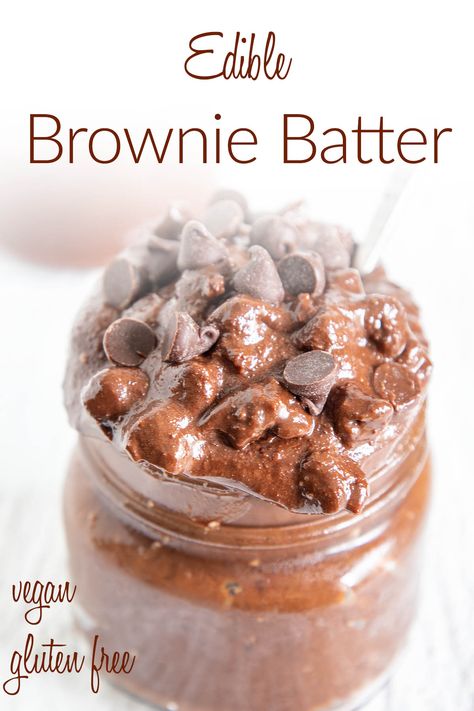 This Edible Brownie Batter is sweet, rich, and creamy. Made in about 5 minutes, you can have dessert in no time! (vegan, gluten free) Vegan Brownie Batter, Edible Brownie Batter Recipe, Edible Brownie Batter, Vegan Pies Recipes, Raw Brownies, Vegan Lunch Recipes, Vegan Brownie, Vegan Banana Bread, Healthy Sweet Treats