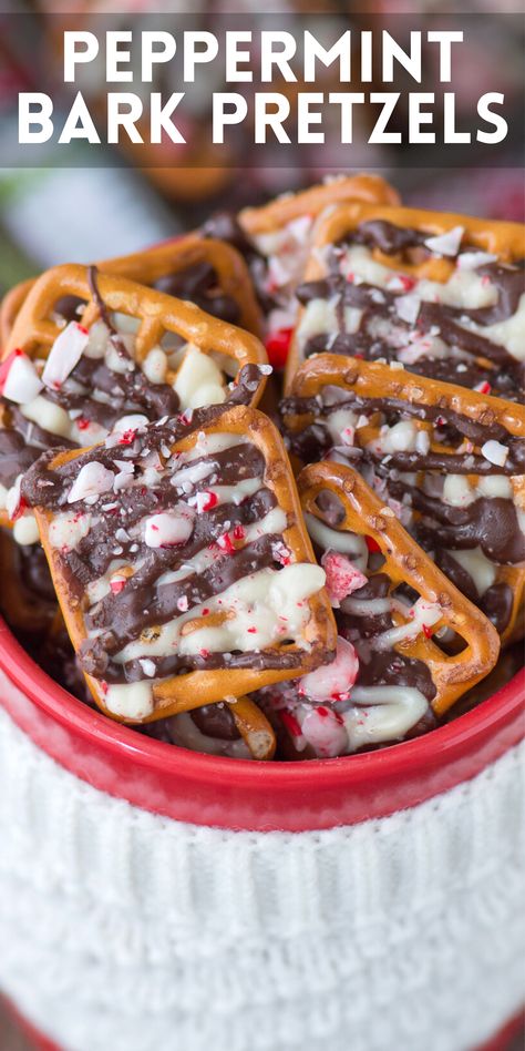 The easiest no bake Christmas recipe - peppermint bark pretzels with only 6 ingredients! This is a fun Christmas pretzel to make! #peppermintbark #peppermintbarkpretzels #christmaspretzels Peppermint Pretzel Bark, Pretzel Bark Recipes, Peppermint Pretzel, No Bake Christmas, Christmas Trays, Pretzel Bark, Popular Desserts Recipes, Christmas Yummies, Most Popular Desserts