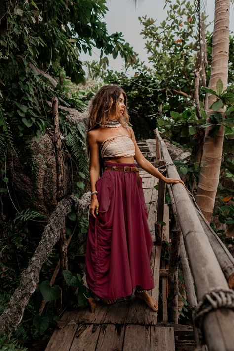 Bohemian Skirt Outfit, Stile Hippie Chic, Casual Maxi Skirt, Batik Skirt, Moda Hippie, Street Cats, Estilo Hippy, Mode Hippie, Honeymoon Outfits