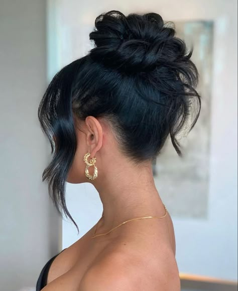 Bridesmaid Hair Inspo, Bridesmaid Updo, Ball Hair, Wedding Bun Hairstyles, Roll Hairstyle, Guest Hair, Bridesmaid Hair Makeup, Bridesmaids Hair, Formal Hair