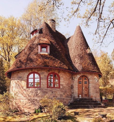 Mini Castle, Pastel Cottage, Fairytale Houses, Fantasy Houses, Aesthetic Fairycore, Cute Cottages, Fairytale House, European Cottage, Storybook Homes